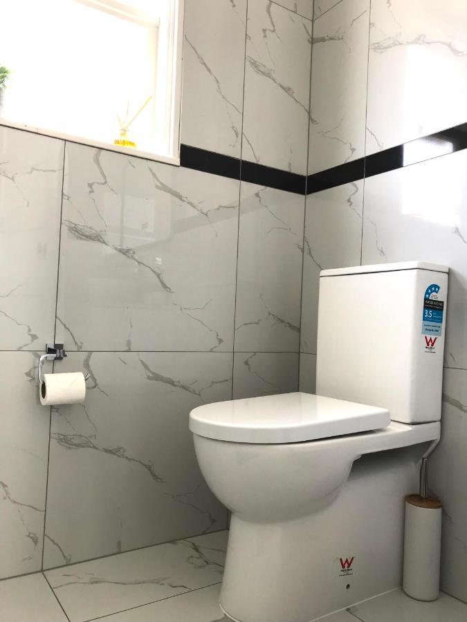 אוקלנד Bright & Comfy Stay In Newly Renovated Home With Parking מראה חיצוני תמונה