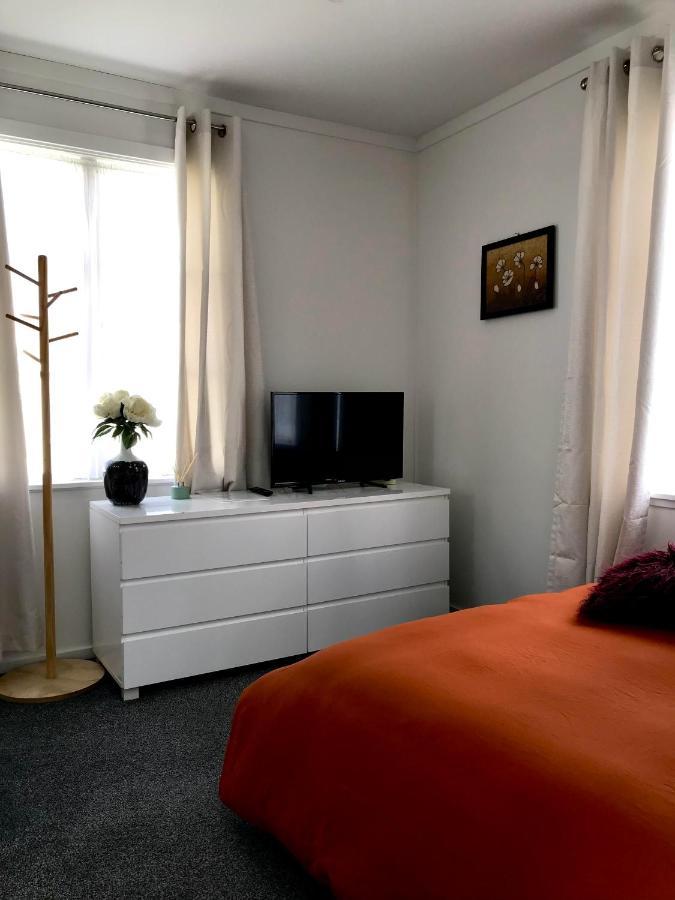 אוקלנד Bright & Comfy Stay In Newly Renovated Home With Parking מראה חיצוני תמונה
